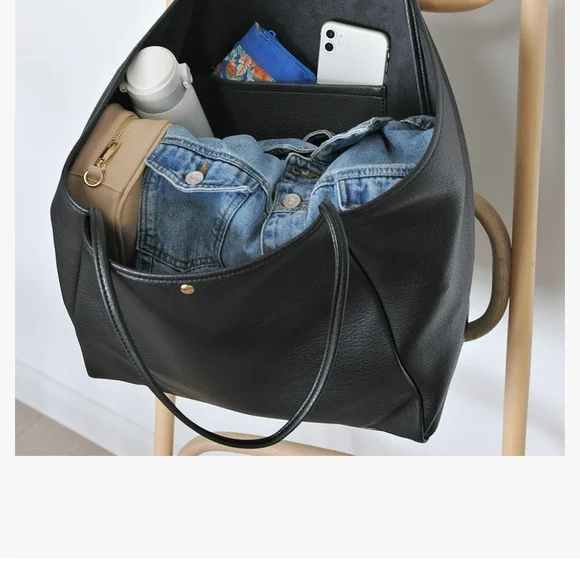 Chic Black Leather Weekender Tote Bag By HOXIS - Picture 3 of 3